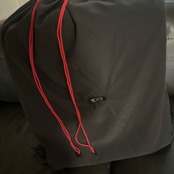 Tumi Lavender Hard Shell Luggage - Picture 2 of 4